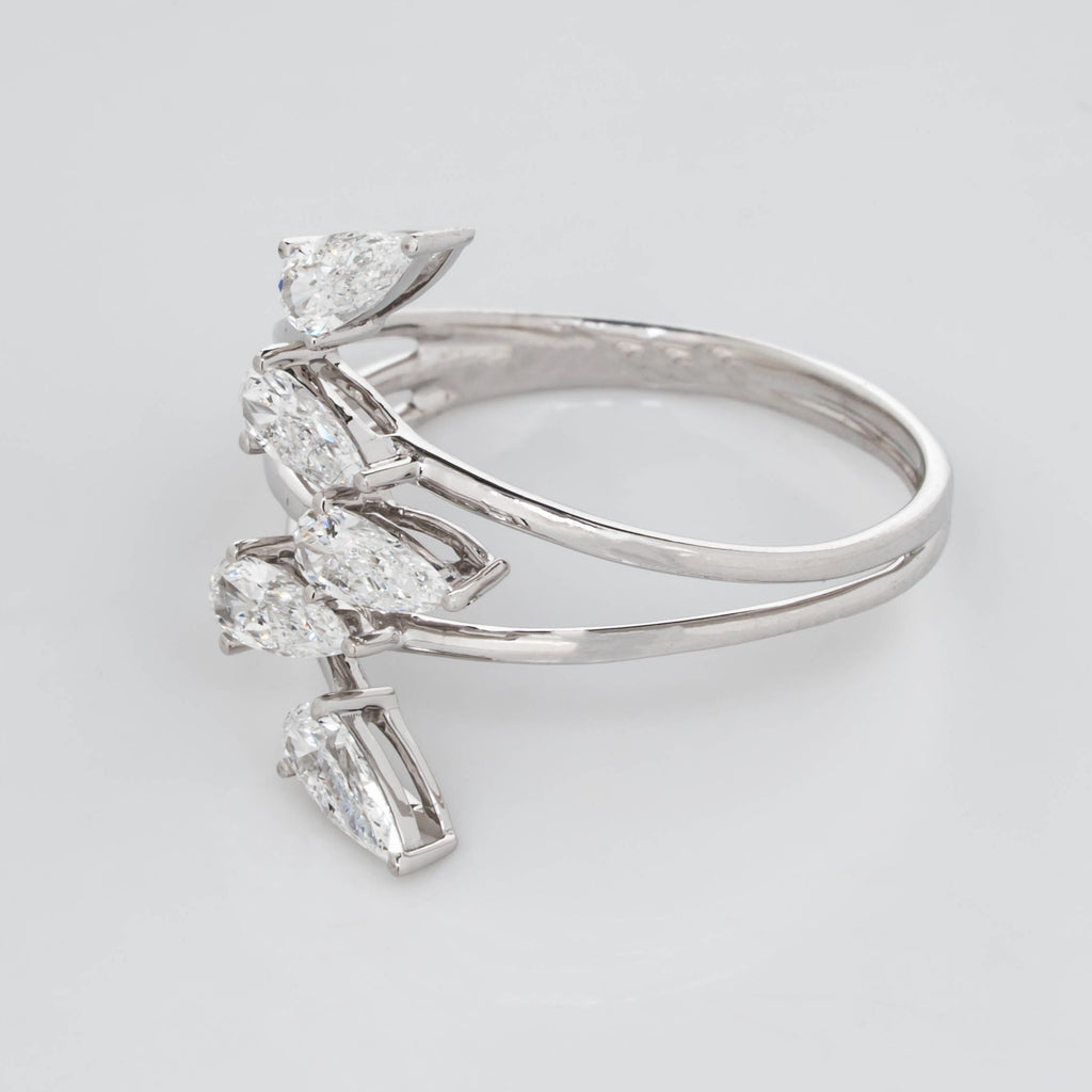 PEAR LAB GROWN DIAMOND WEDDING RING