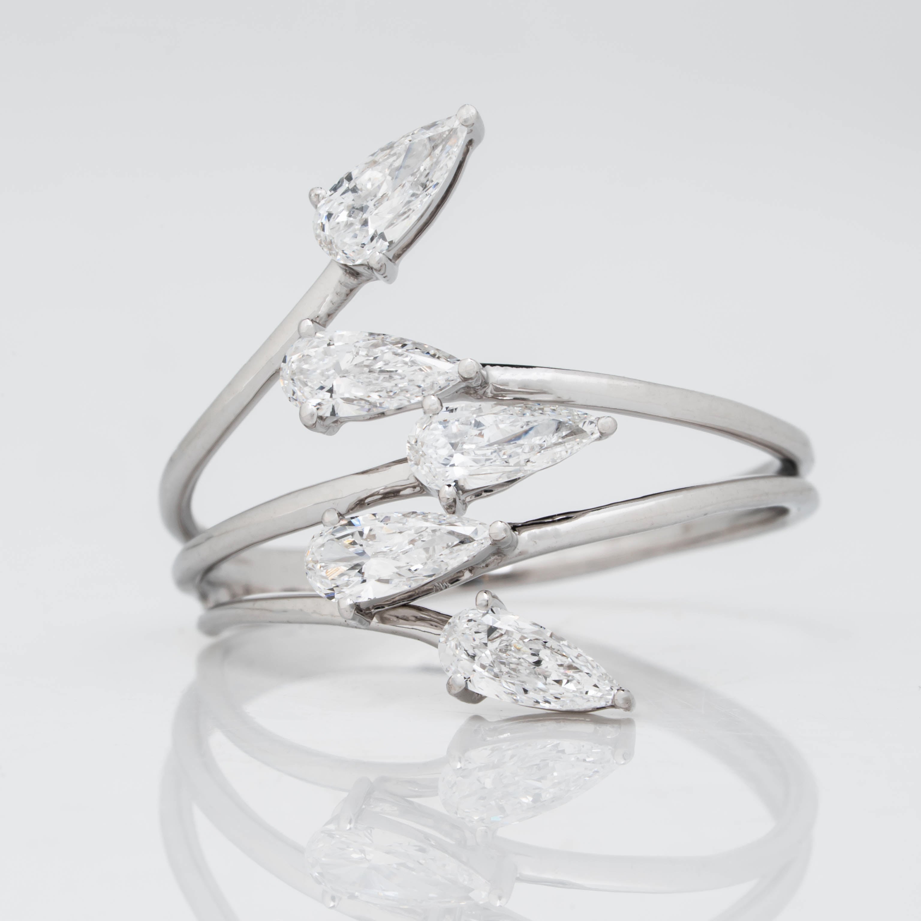 PEAR LAB GROWN DIAMOND WEDDING RING