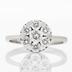 HEART SHAPED PRONG ESSEMBLYING BRILLIANT ROUND CUT SOLITAIRE LAB GROWN DIAMOND IN CLUSTER SETTING