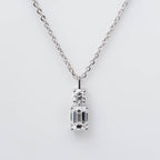 ETERNAL DUET PENDENT IN EMRALD & ROUND BRILLIANT CUT LAB GROWN DIAMOND