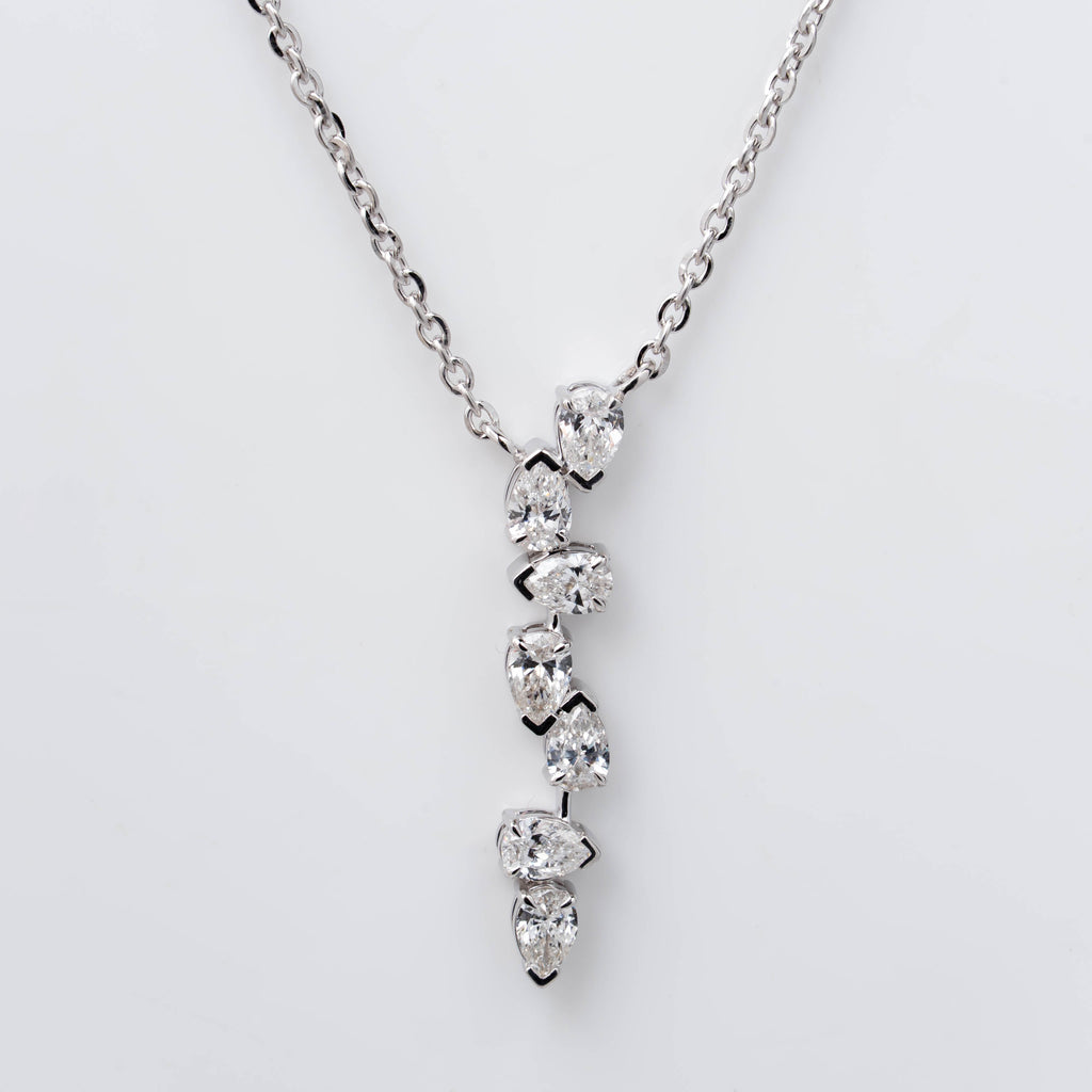 PEAR DROP PENDENT WITH STUNNING SOLITAIR PEAR CUT LAB GROWN DIAMOND
