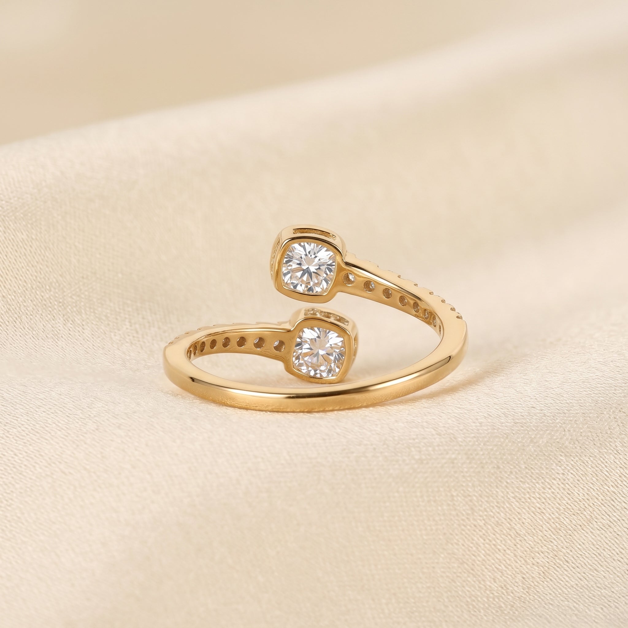 Nature-Inspired Pear Lab Grown Diamond Bypass Ring in 18K Yellow Gold 0.96 CTW