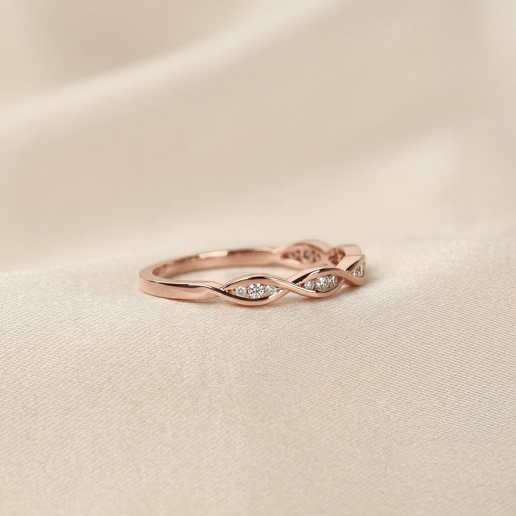 Round Lab Grown Diamond Twisted Band in 10K Rose Gold 0.12 CTW