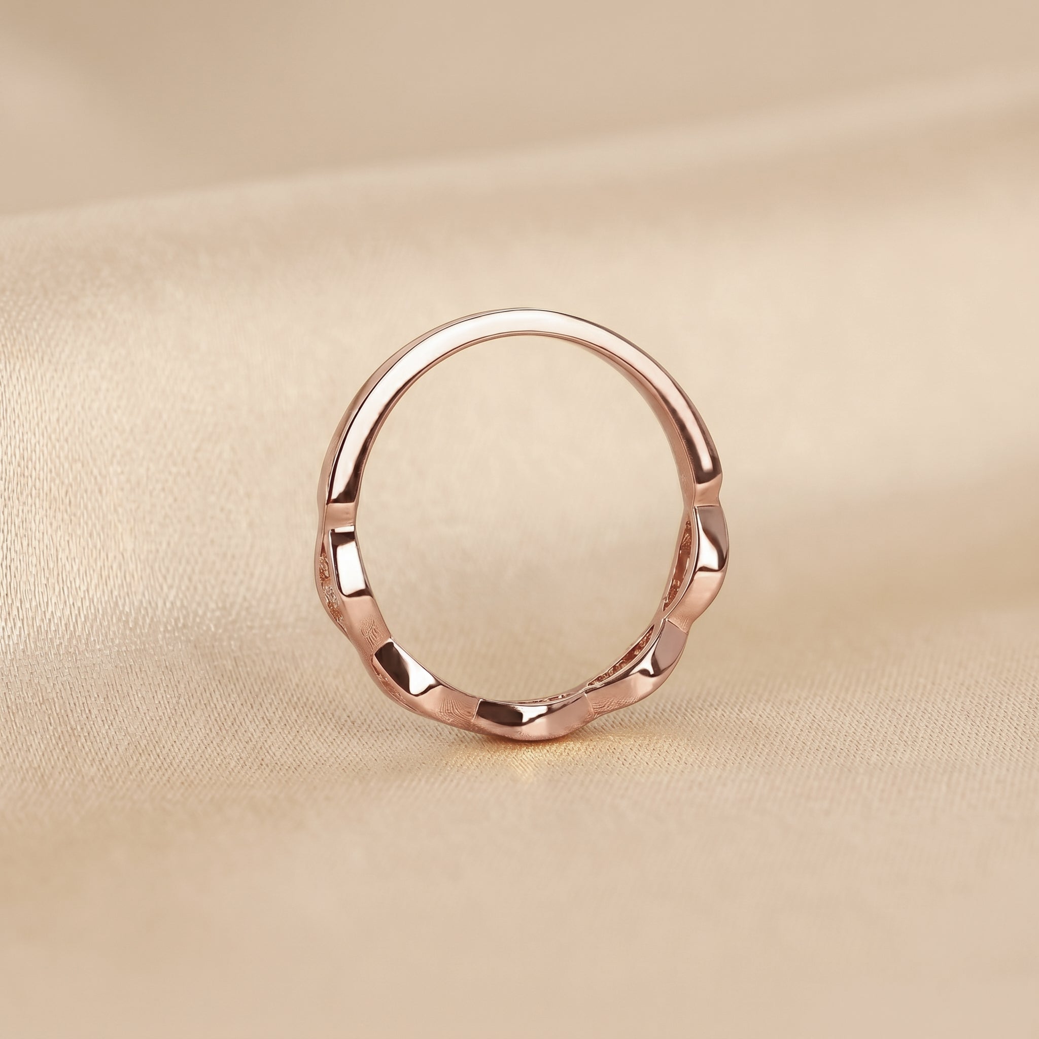 Round Lab Grown Diamond Twisted Band in 10K Rose Gold 0.12 CTW